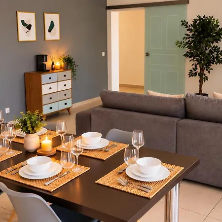 Welcoming 2 Bedroom With Parking Appartement