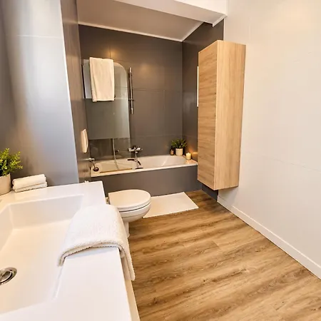 Appartement Welcoming 2 Bedroom With Parking