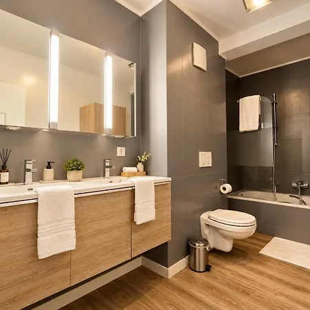 Welcoming 2 Bedroom With Parking Appartement